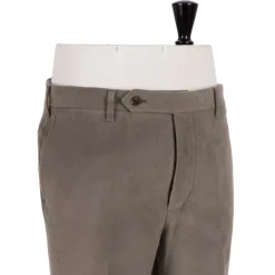 Rota Sartorial Exklusiv Bei Michael Jondral: Khakigrune Hose Aus Englischer Baumwolle M* Hose