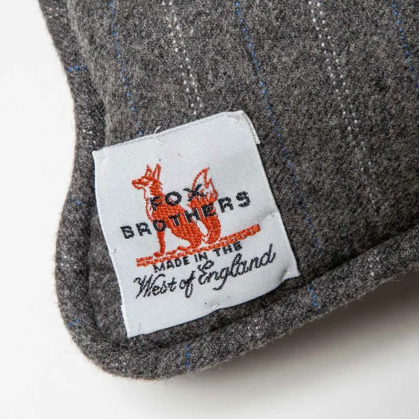 Fox Brothers Exklusiv Fur Michael Jondral: Kissen Aus Original-Fuchsflanell Mit Kreidestreifen* Freizeitkleidung