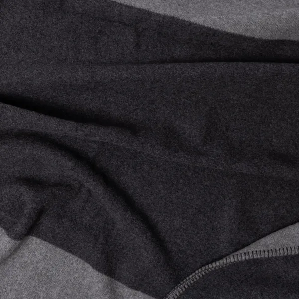 Joshua Ellis X Mj: „Doubleface Throw"-Decke Aus Reiner Schottischer Lammwolle* Freizeitkleidung