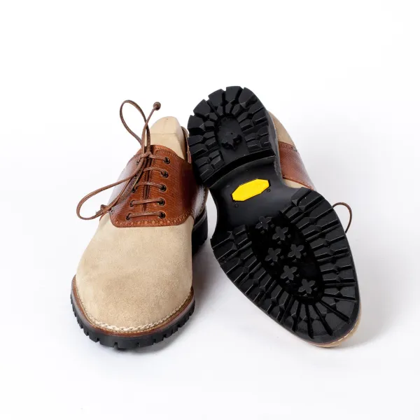 Saint Crispin's Sandfarbenes „Saddle" Oxford-Wildleder Mit Braunem Sattel Aus Kalbsleder „Russian Calf"* Mto